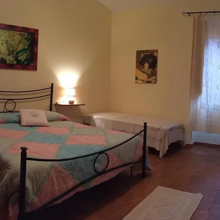 Domus De Janas Bed and breakfast *