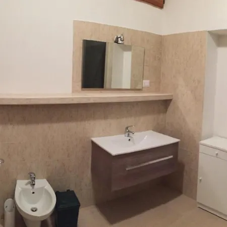 Domus De Janas Bed and breakfast