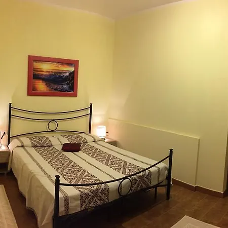 Bed & Breakfast Domus De Janas Sedini