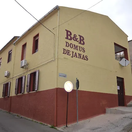 Domus De Janas Alojamento de Acomodação e Pequeno-almoço
